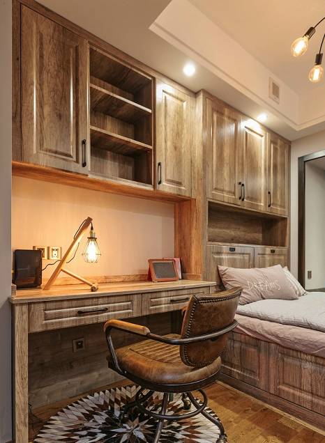实木生态板材与榻榻米结合的卧室